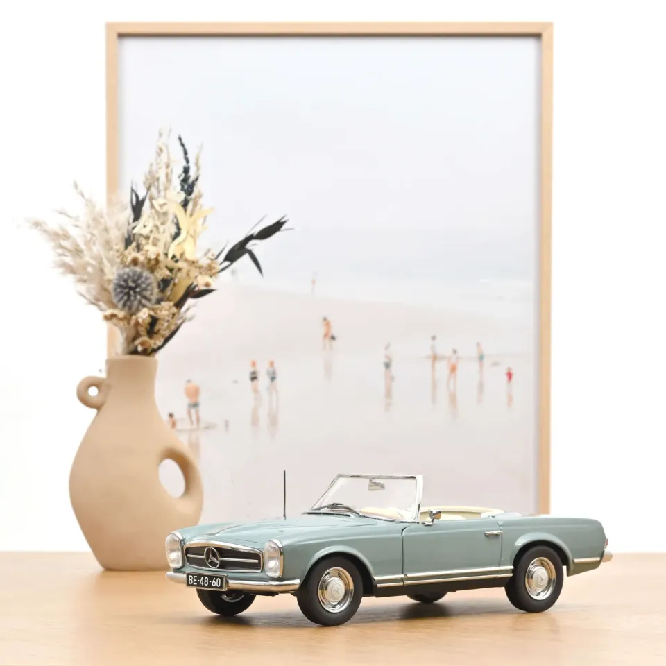 Norev Mercedes 230 SL 1963 voiture miniature 1/18 bleu horizon