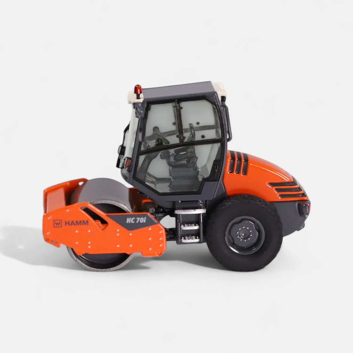 NZG Hamm HC 70i compacteur miniature 1/50 cabine