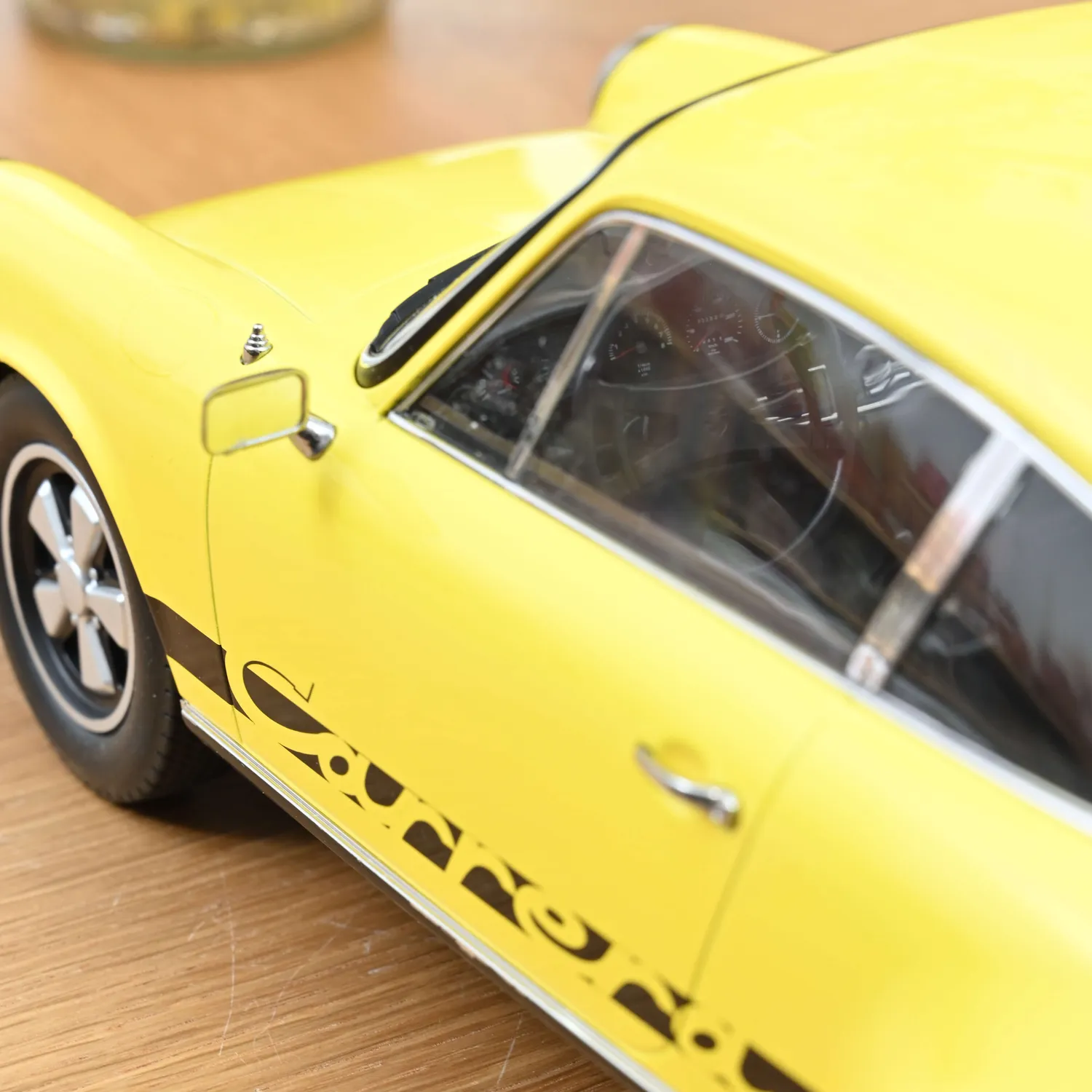 Norev Porsche 911 Carrera RS 2.7 1973 voiture miniature Jaune 1/12