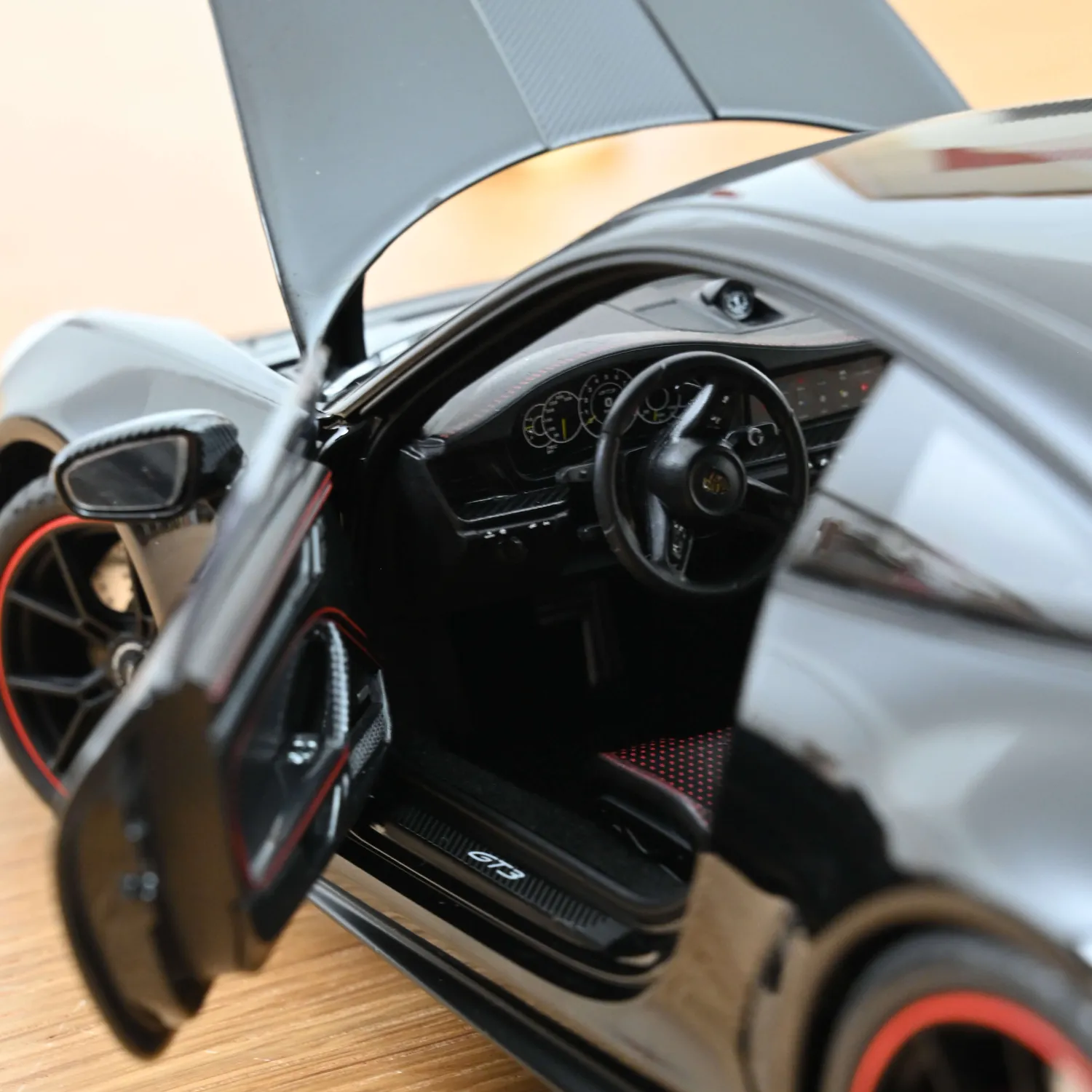 Norev Porsche 911 GT3 2025 miniature 1/18 noir 300pcs