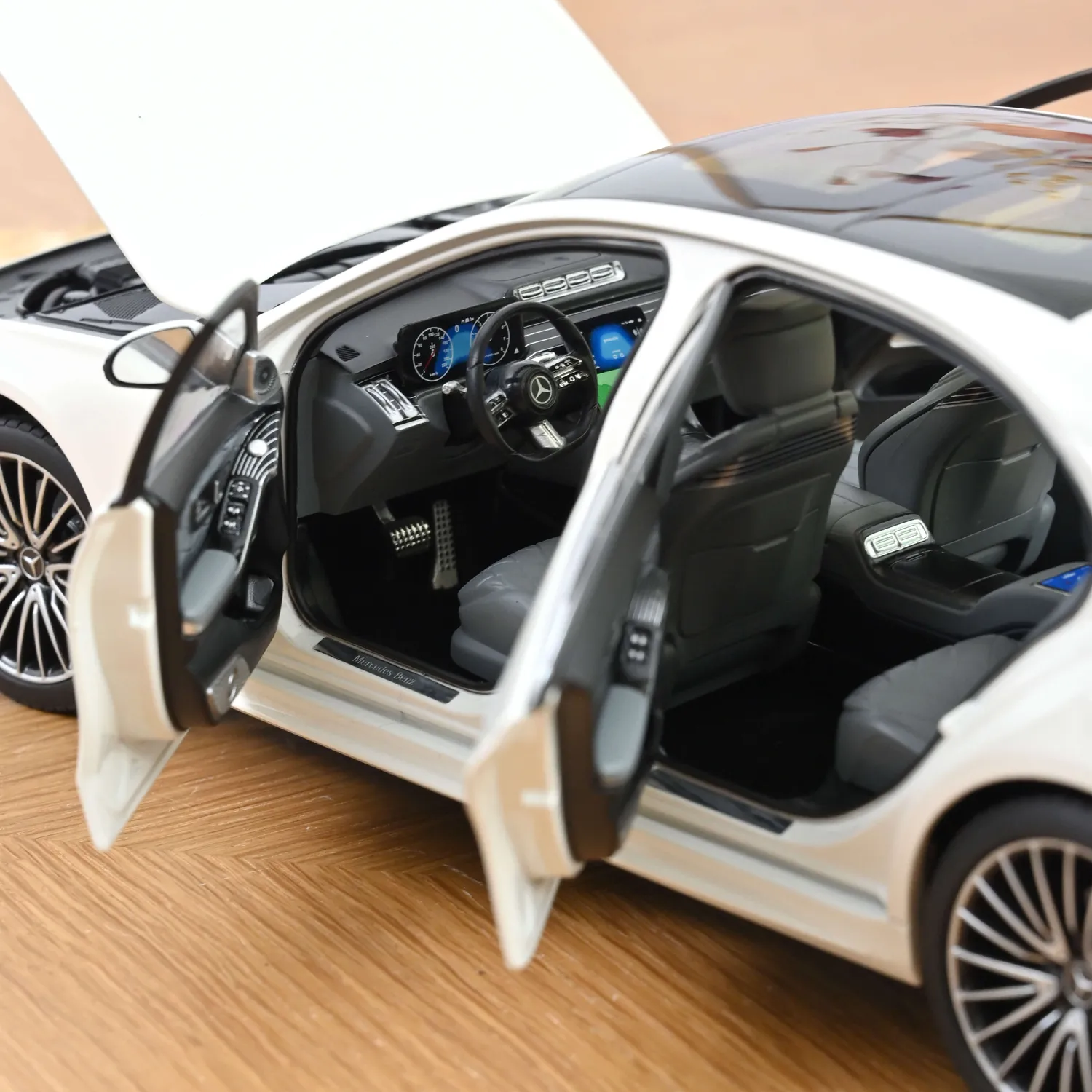 Norev Mercedes Classe S AMG-Line 2021 miniature 1/18 blanc