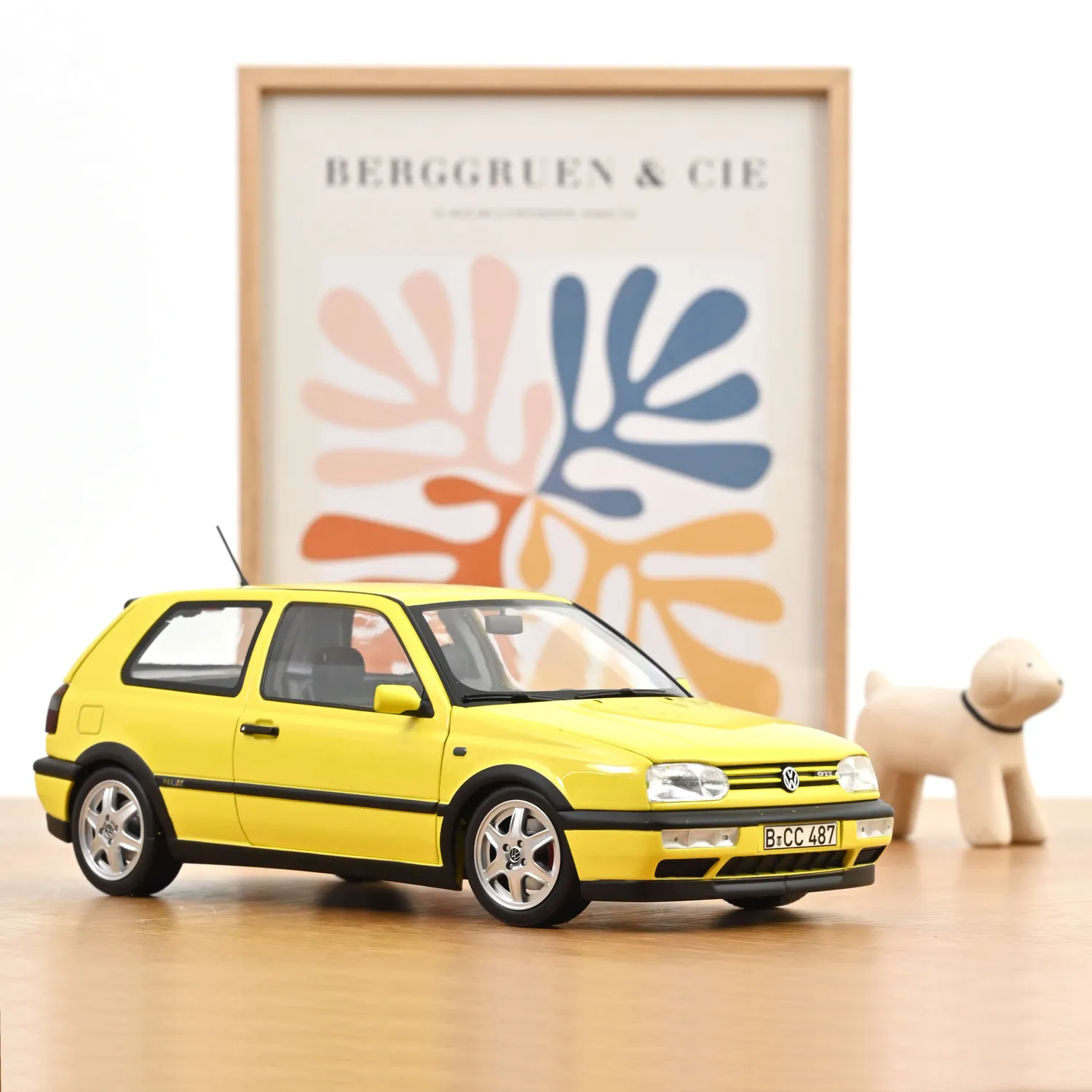 Norev VW Golf GTI Color Concept 1994 miniature 1/18 jaune