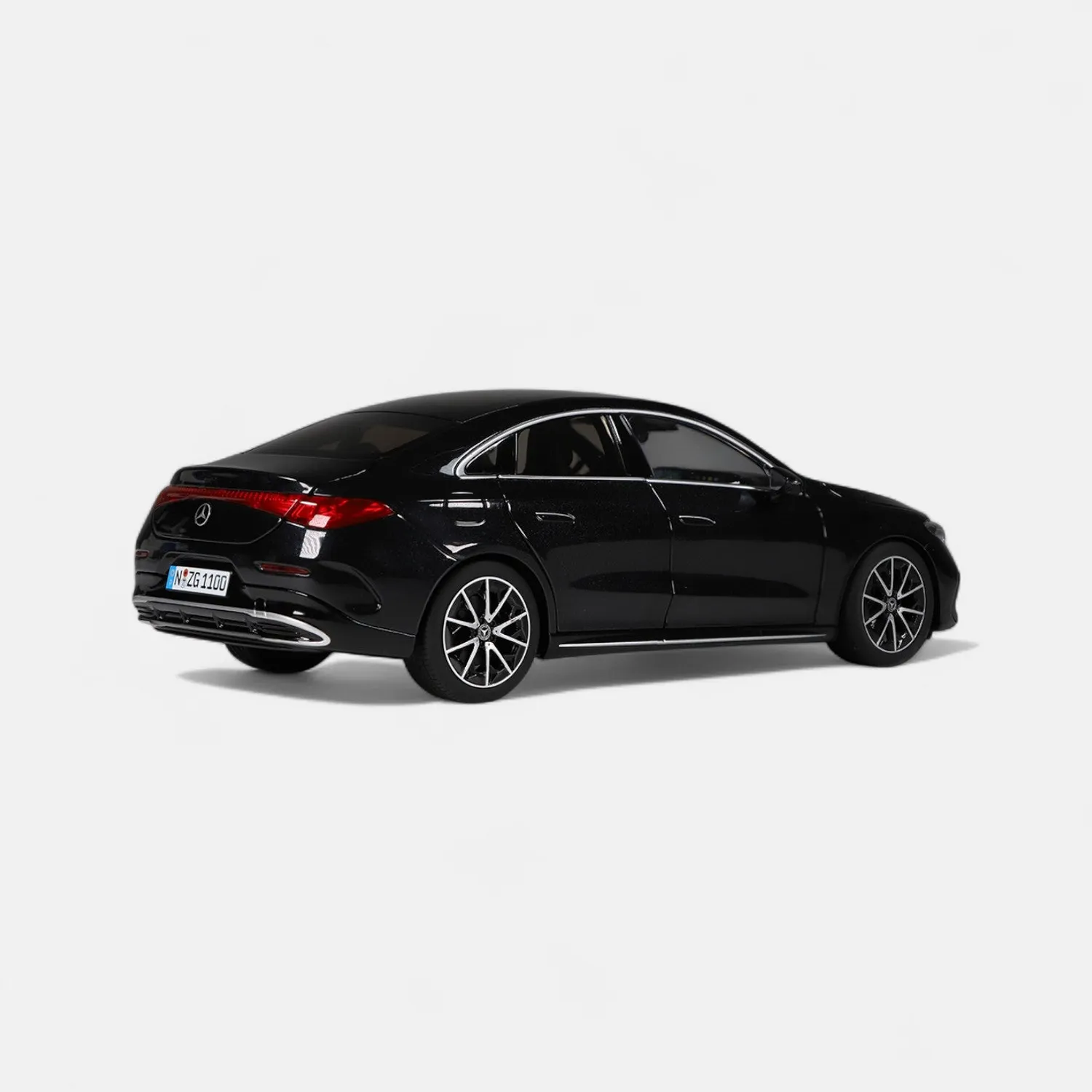 NZG Mercedes CLA Coupé EQ voiture miniature 1:18 électrique