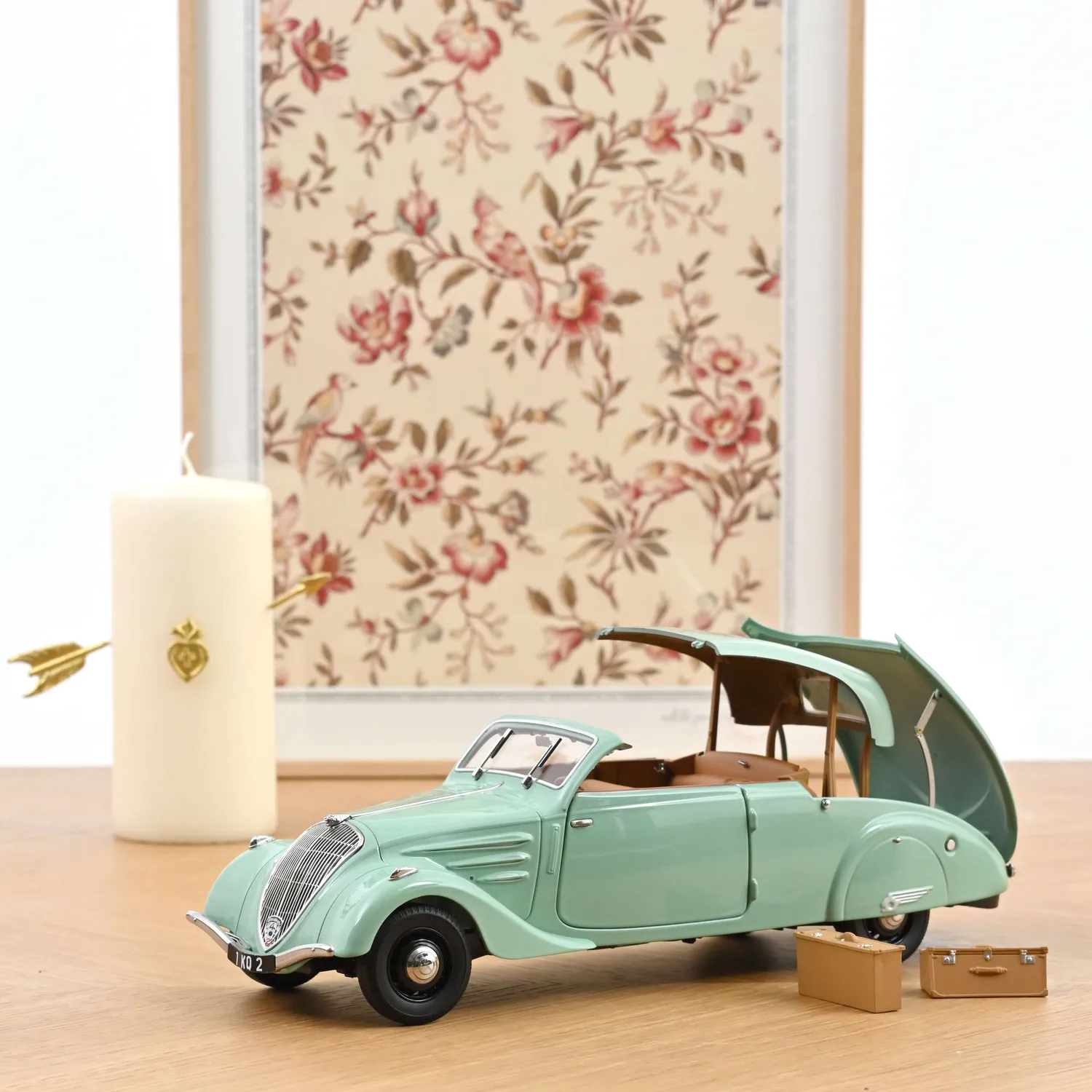 Norev Peugeot 402 Eclipse 1937 voiture miniature 1/18 verte 200 pcs