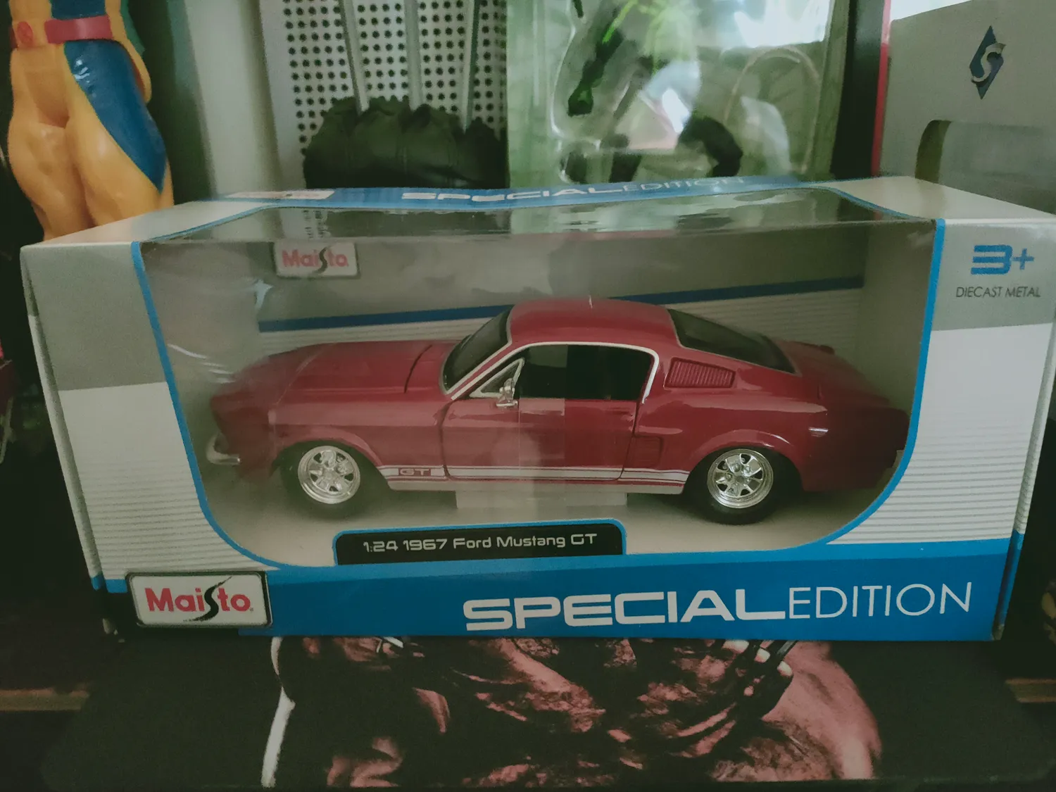 Maisto Ford Mustang GT 1967 miniature 1/24 rouge 31260