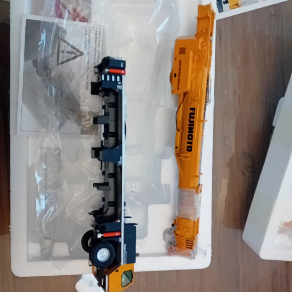 NZG Liebherr LTM 1250-5.1 grue miniature 1/50 123,5 cm