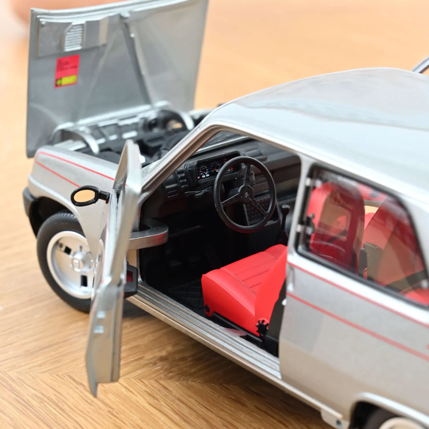 Norev Renault 5 Alpine 1978 miniature 1/18 argent