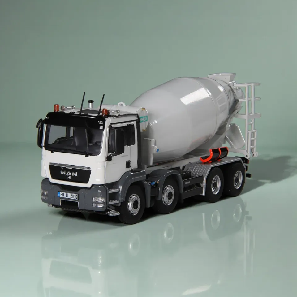 NZG MAN TGS 8x4 IMER miniature toupie 1:50 zinc