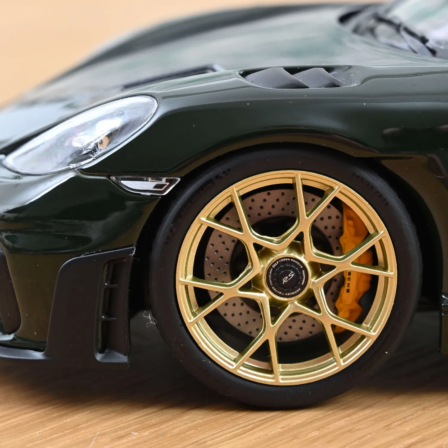 Norev Porsche Cayman GT4 RS 2023 miniature 1/18 vert