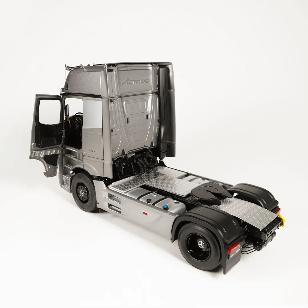 NZG Mercedes Actros GigaSpace 4x2 Edition 3 camion miniature 1:18