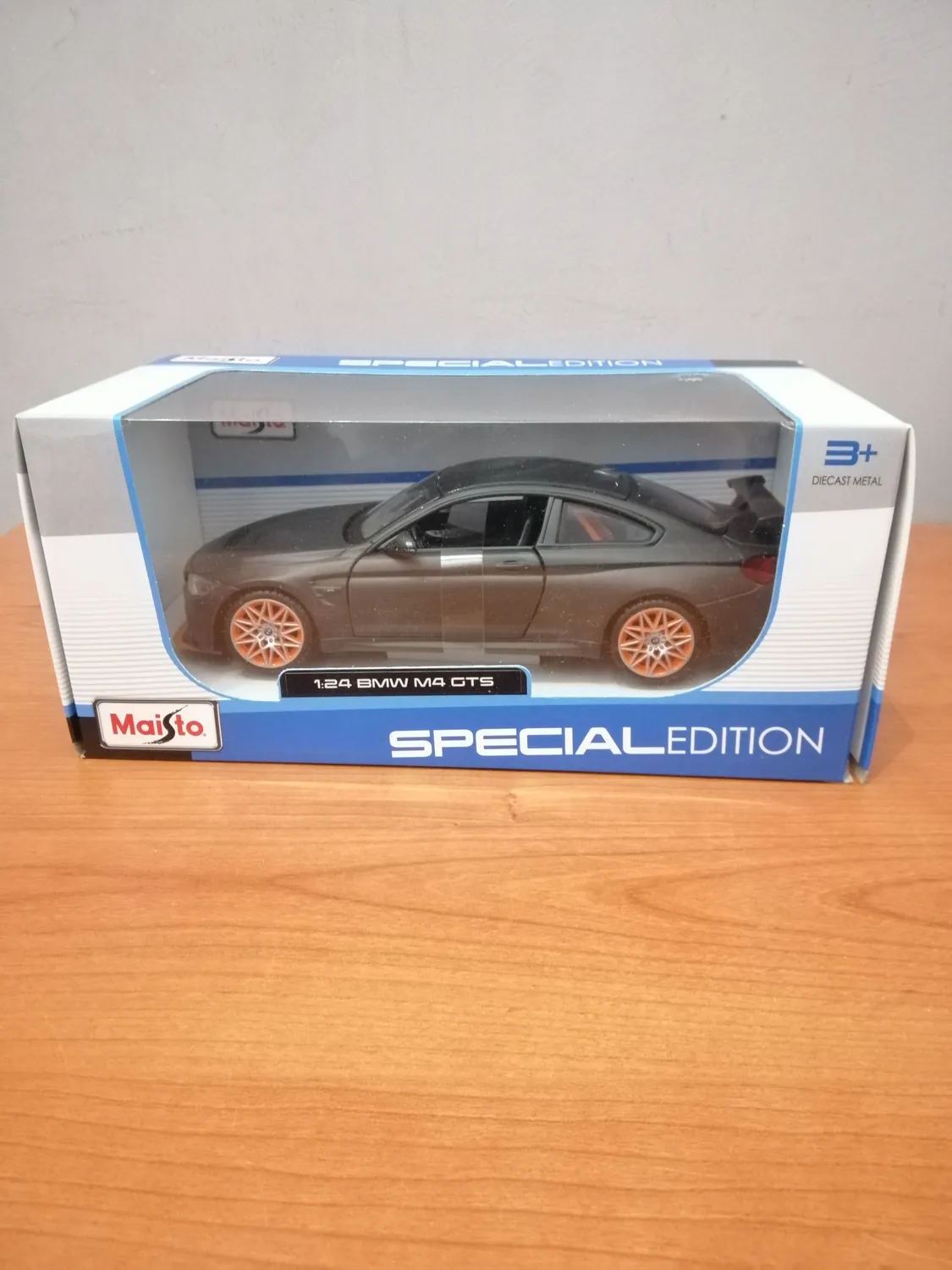 Maisto BMW M4 GTS voiture miniature 1:24 métal
