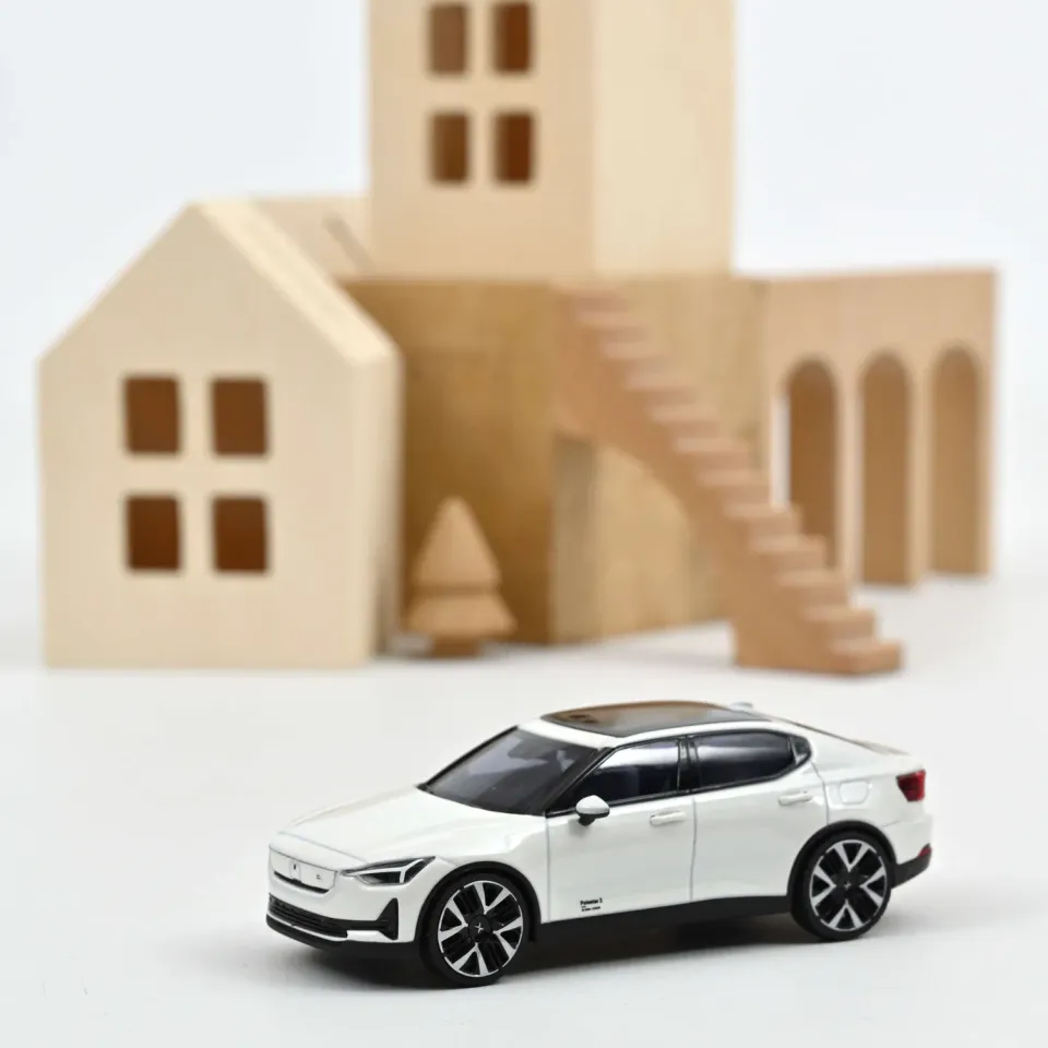 Norev Polestar 2 2024 miniature 1/43 blanc snow