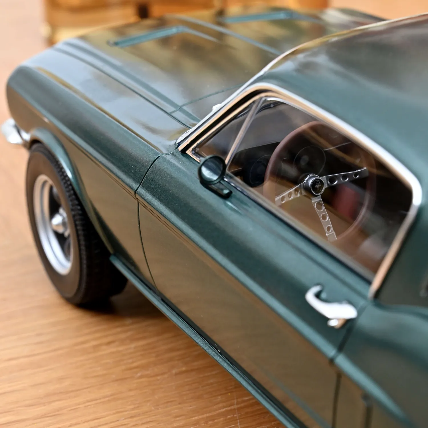 Norev Ford Mustang Fastback 1968 miniature 1/12 vert Bullitt