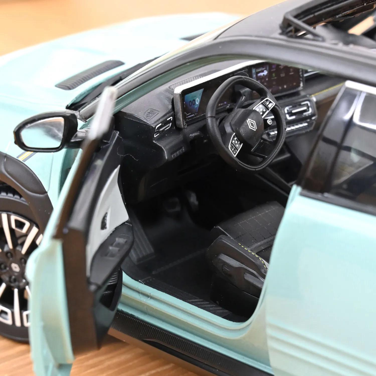 Norev Renault 4 E-Tech 2025 miniature 1/18 vert iconic
