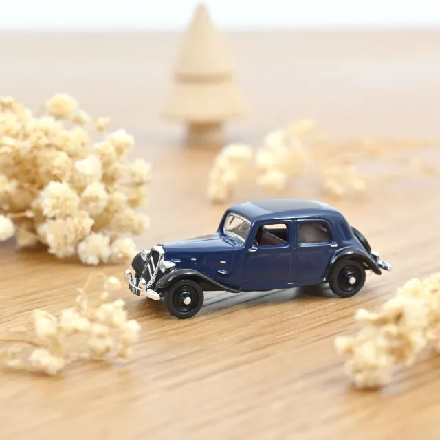 Norev Citroën 7A voiture miniature 1/87 bleu 1934