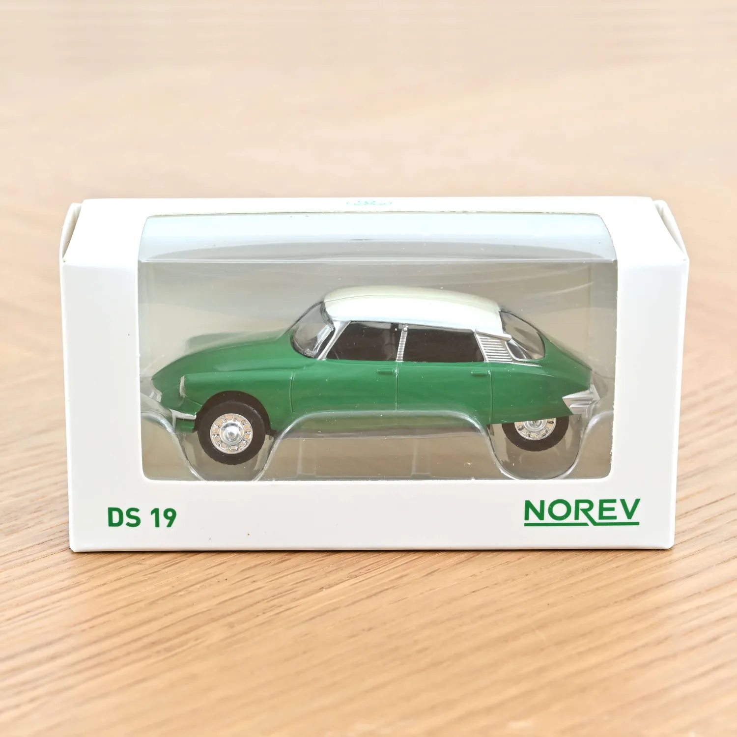 Norev Citroën DS 19 1958 miniature 1/58 vert blanc