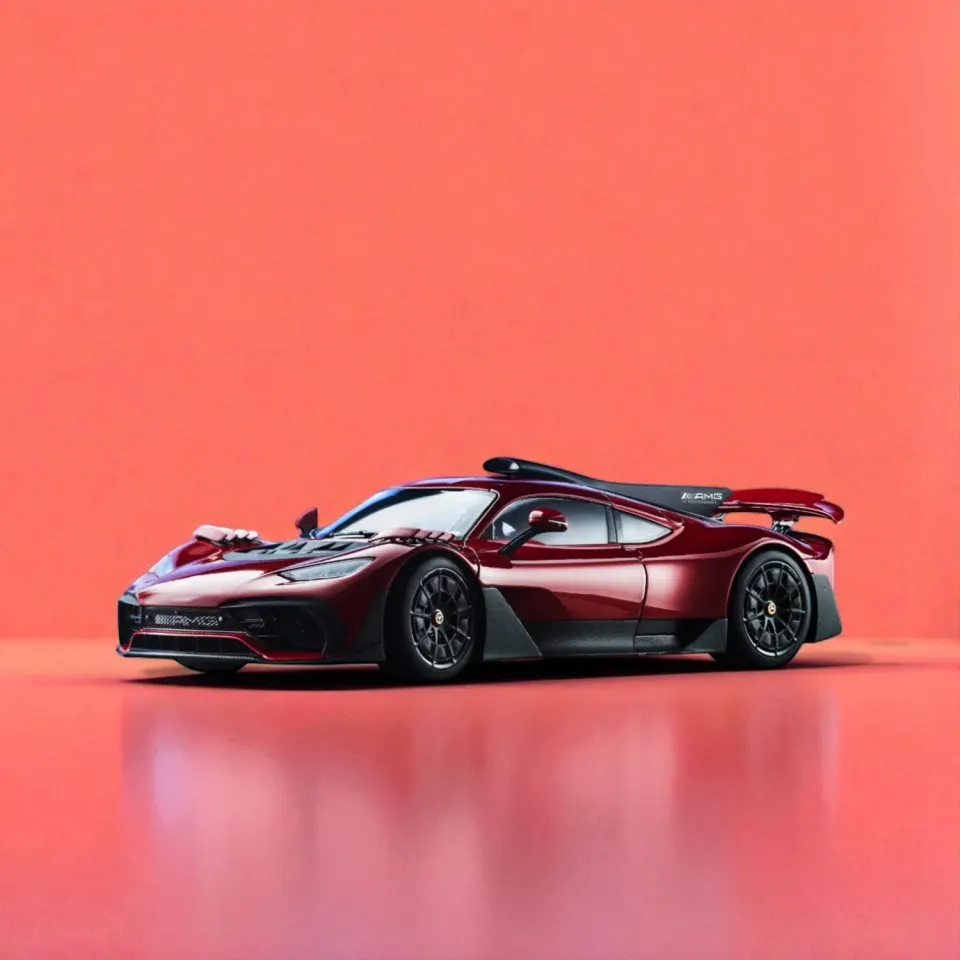 NZG Mercedes-AMG ONE Race voiture miniature 1:18 direction fonctionnelle