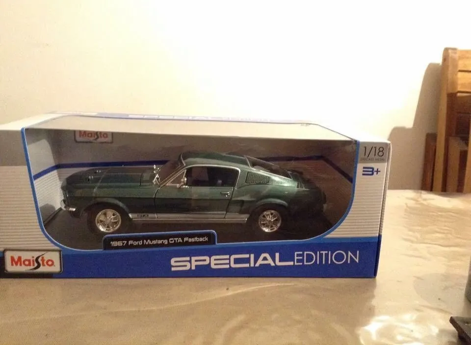 Maisto 31166 Ford Mustang GTA 1967 voiture 1:18 verte métal