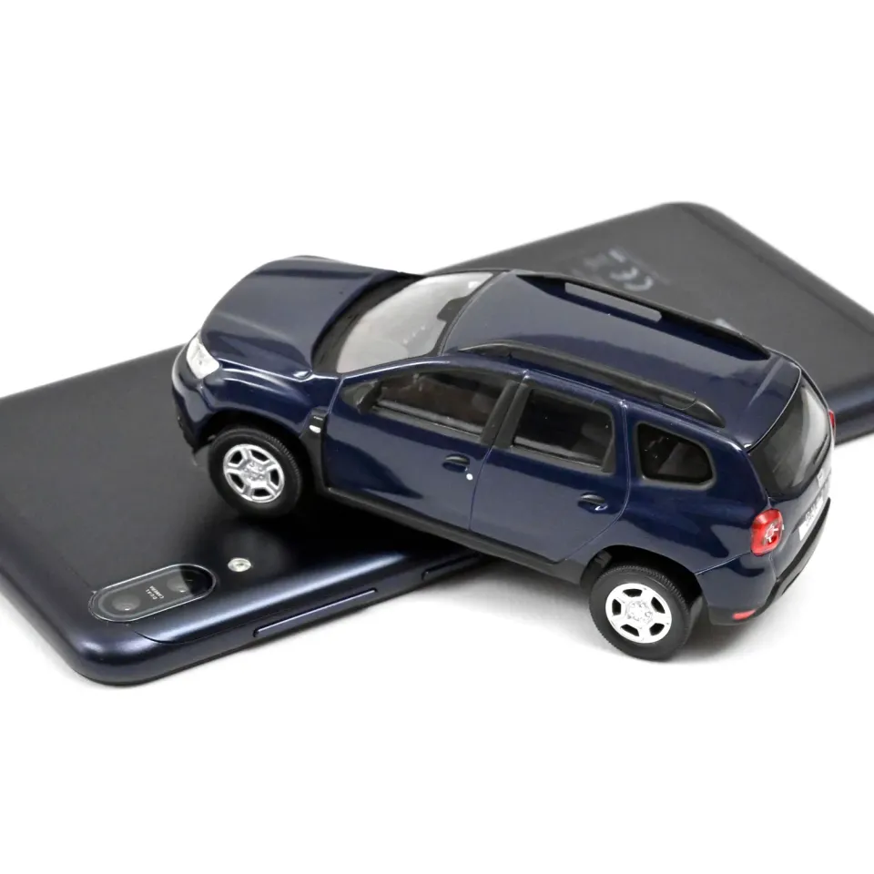 Norev Dacia Duster 2018 voiture miniature 1/43 bleu marine SUV