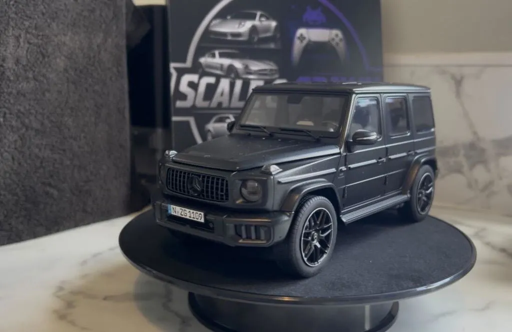 NZG Mercedes-AMG G 63 4x4² voiture miniature 1/18 métal