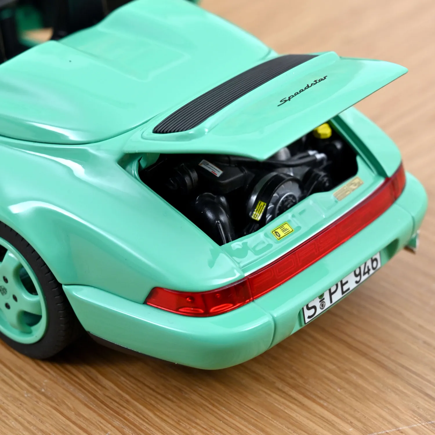 Norev Porsche 911 Speedster 1993 miniature 1/18 vert menthe 200 pcs