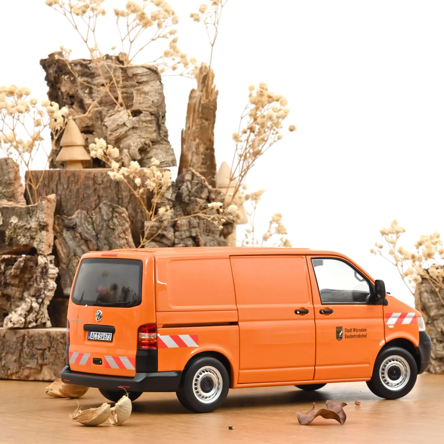 Norev VW Transporter 2003 communal voiture miniature 1/18 orange