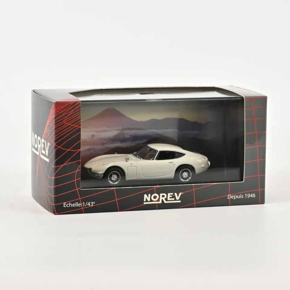 Norev Toyota 2000 GT miniature 1/43 blanc coupé