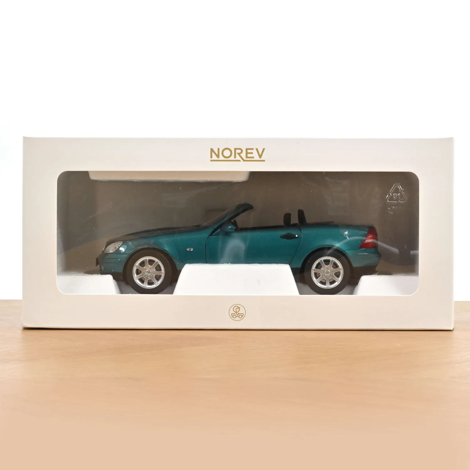 Norev Mercedes-Benz SLK 1996 miniature 1/18 vert vivianit