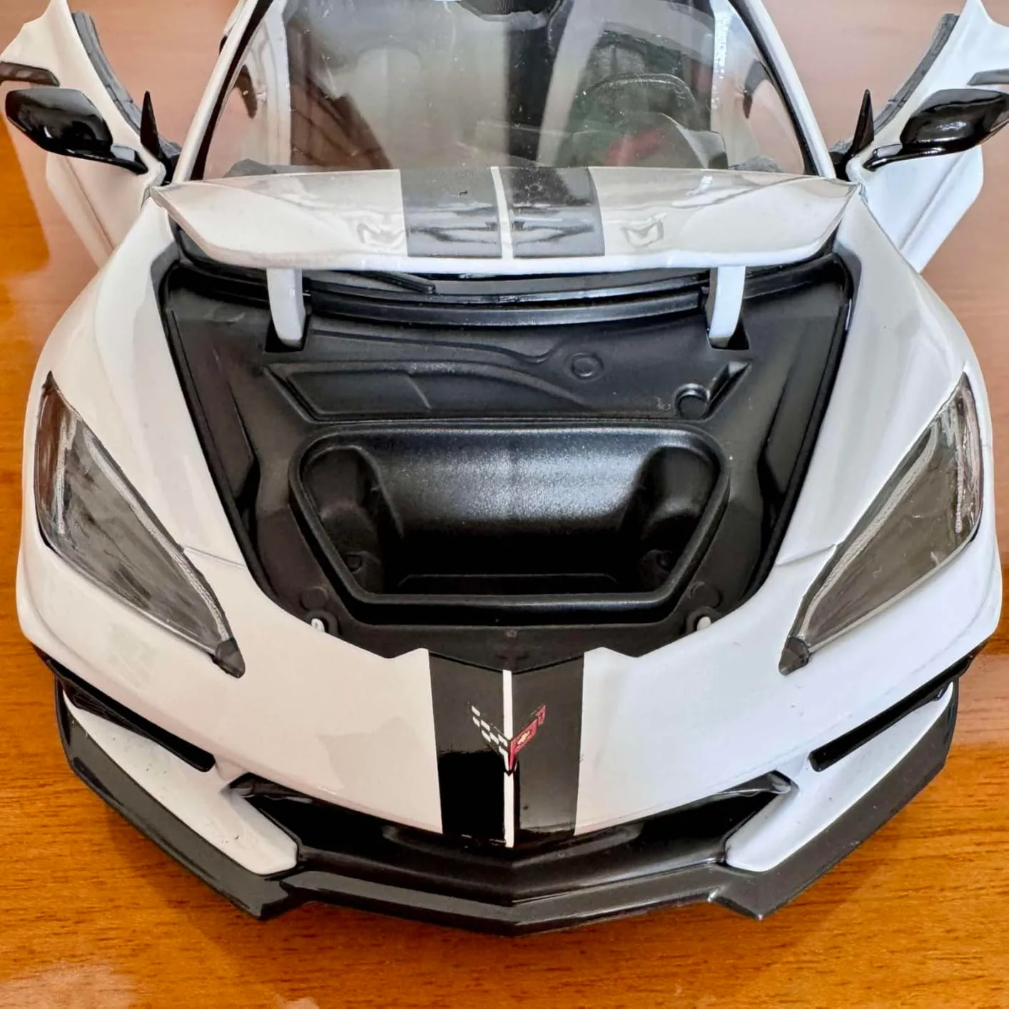 Maisto Chevrolet Corvette Stingray voiture miniature coupé 1/18