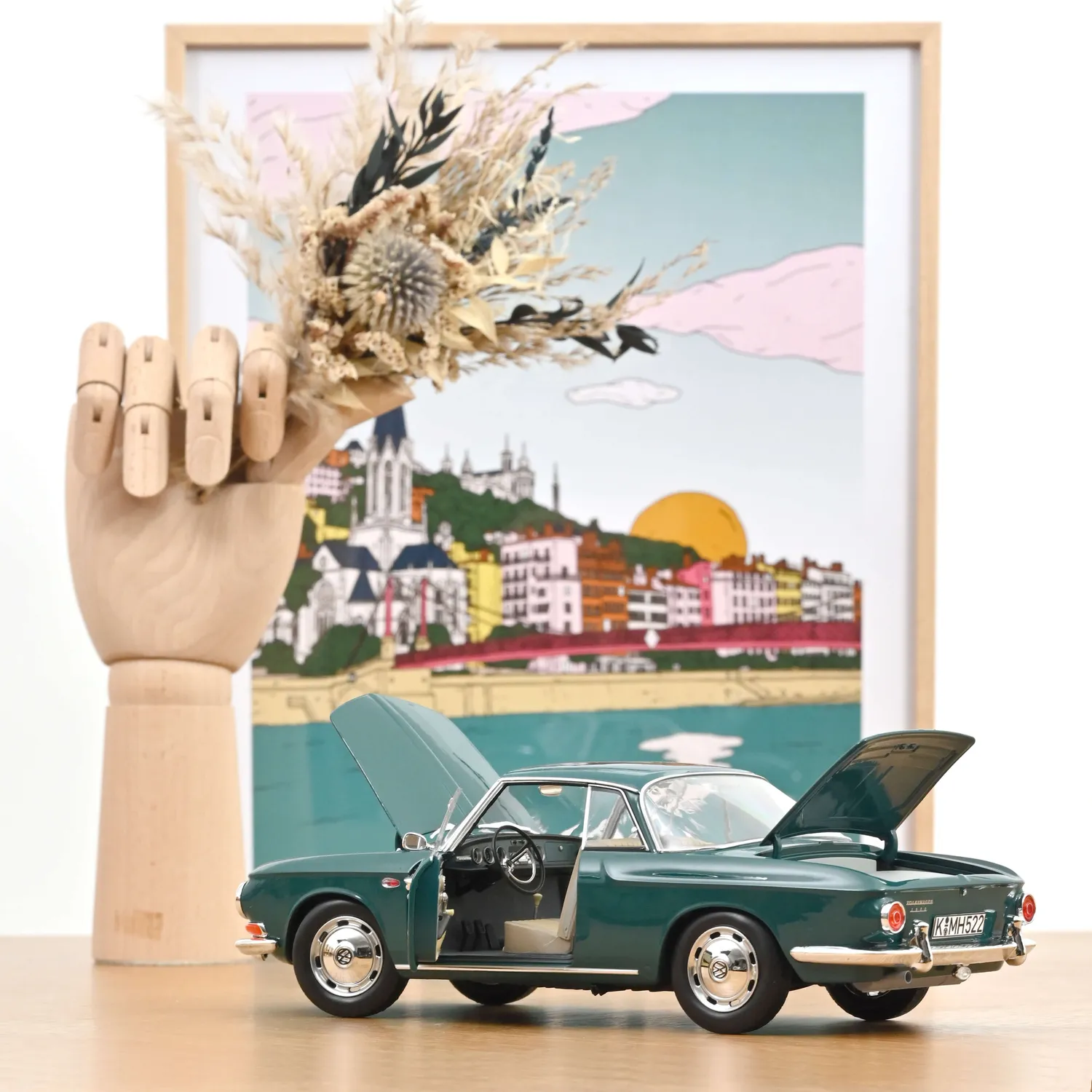 Norev VW Karmann Ghia 1500 1963 miniature 1/18 vert