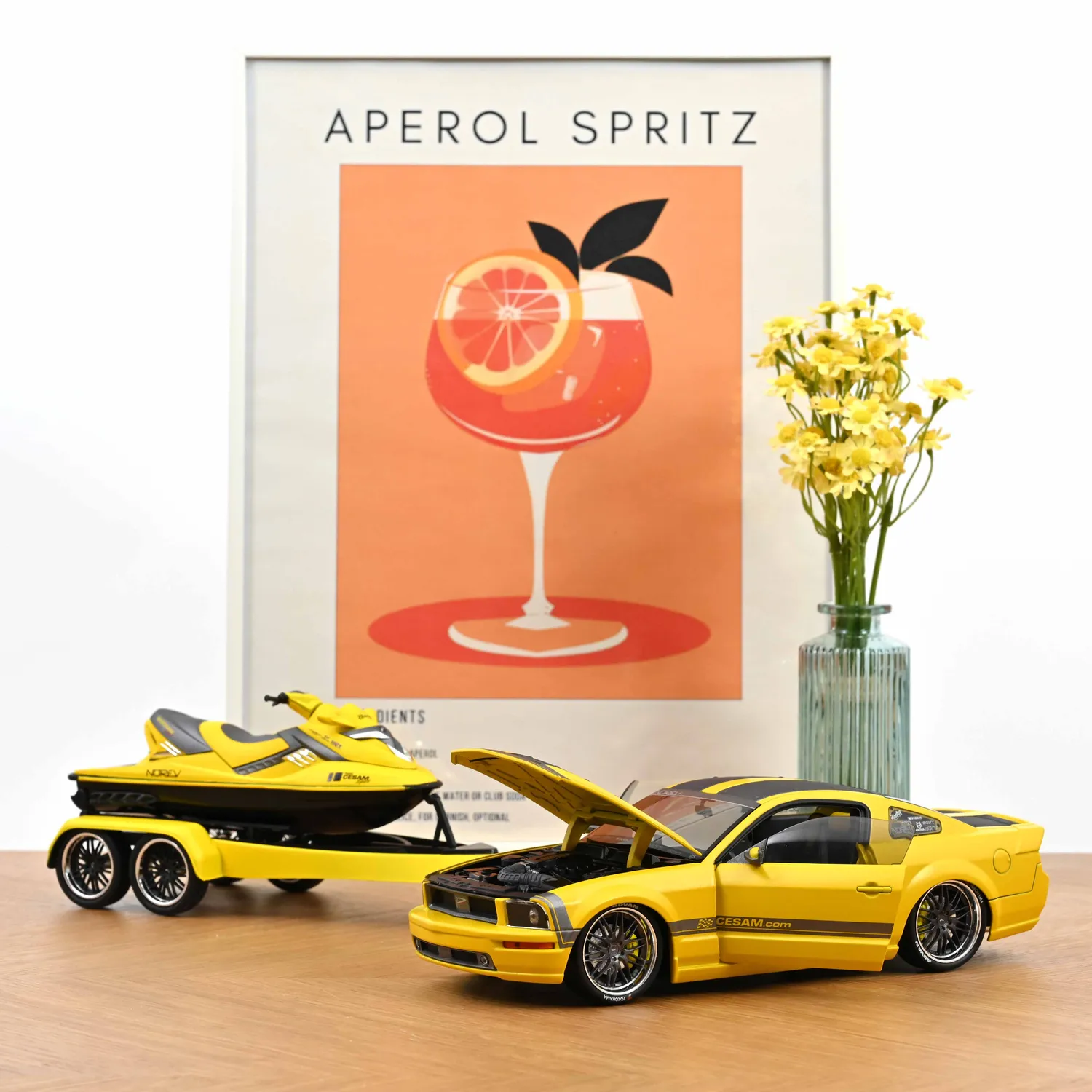Norev Mustang Parotech Jet Ski voiture miniature jaune 1/18