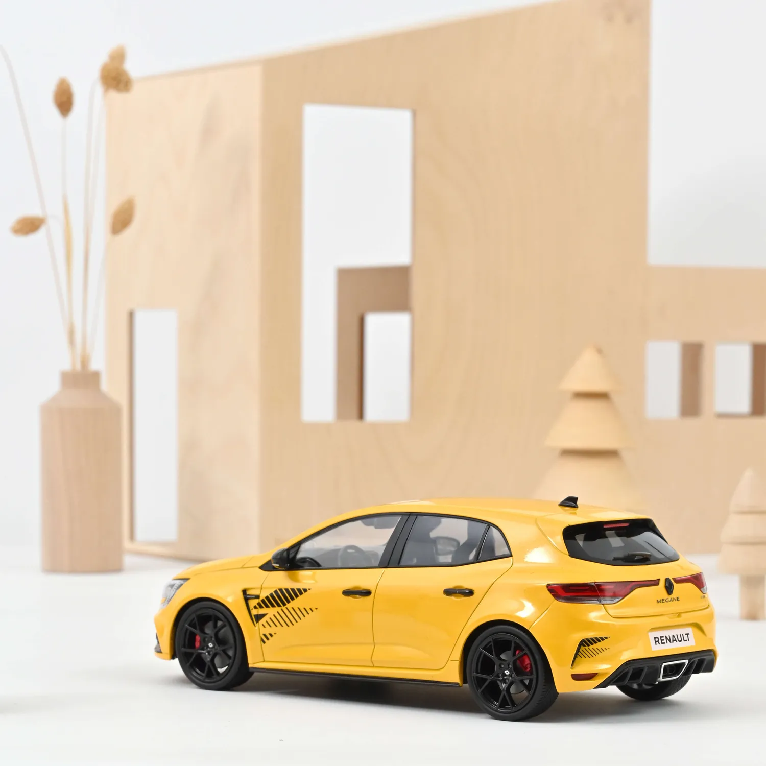 Norev Renault Mégane R.S. Ultime 2023 miniature 1/18 jaune