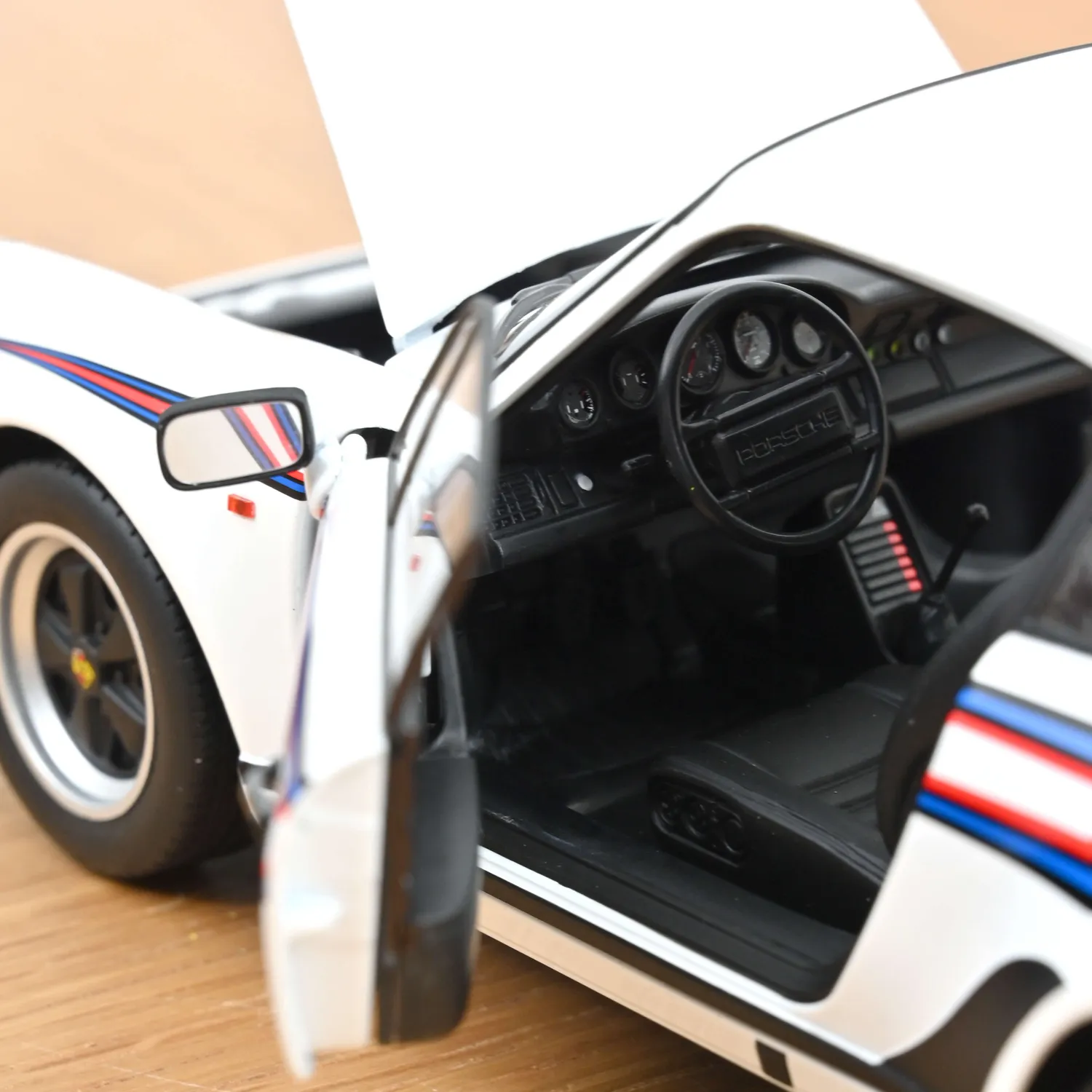 Norev Porsche 911 Turbo 3.3 1980 miniature 1/18 blanc