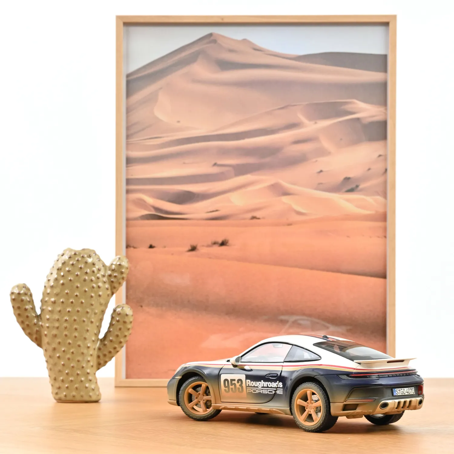 Norev Porsche 911 Dakar Roughroads miniature 1/18 sable