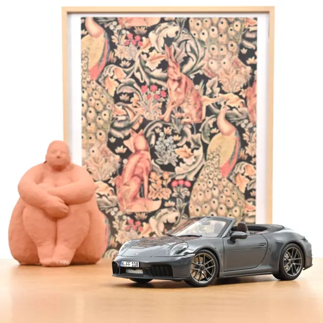 Norev Porsche 911 Carrera Cabriolet 2025 miniature 1/18 gris