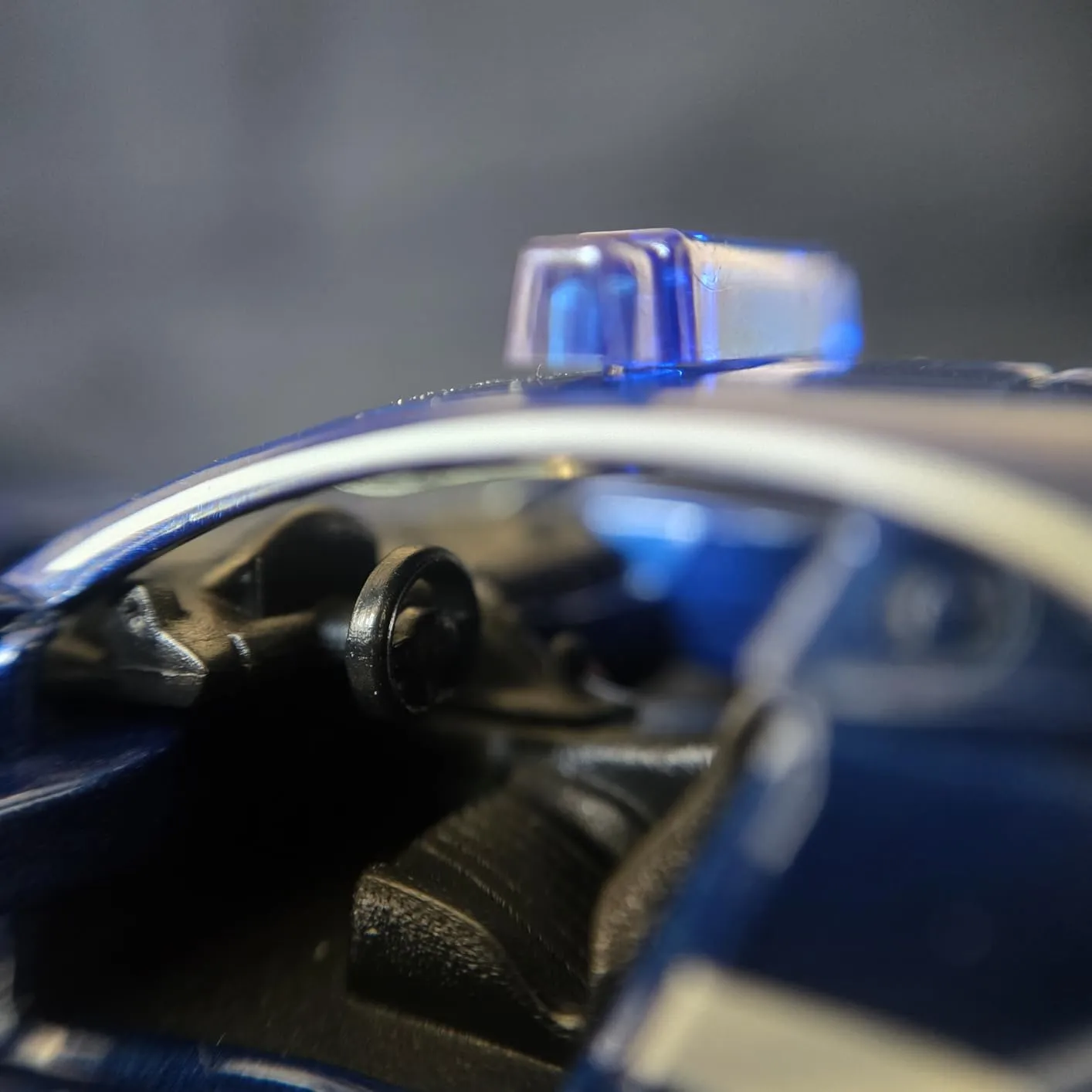 SIKU Super 1541 Bugatti Chiron police bleue métal