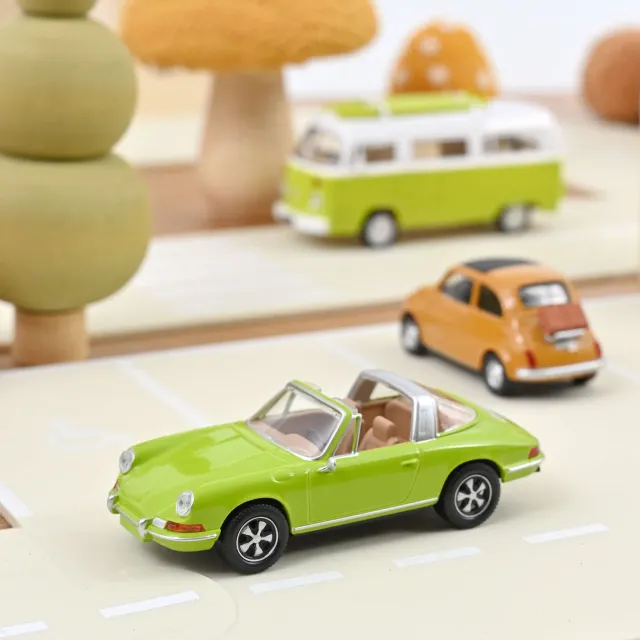 Norev Porsche 911 Targa 1969 jet-car 1/43 vert lime jouet
