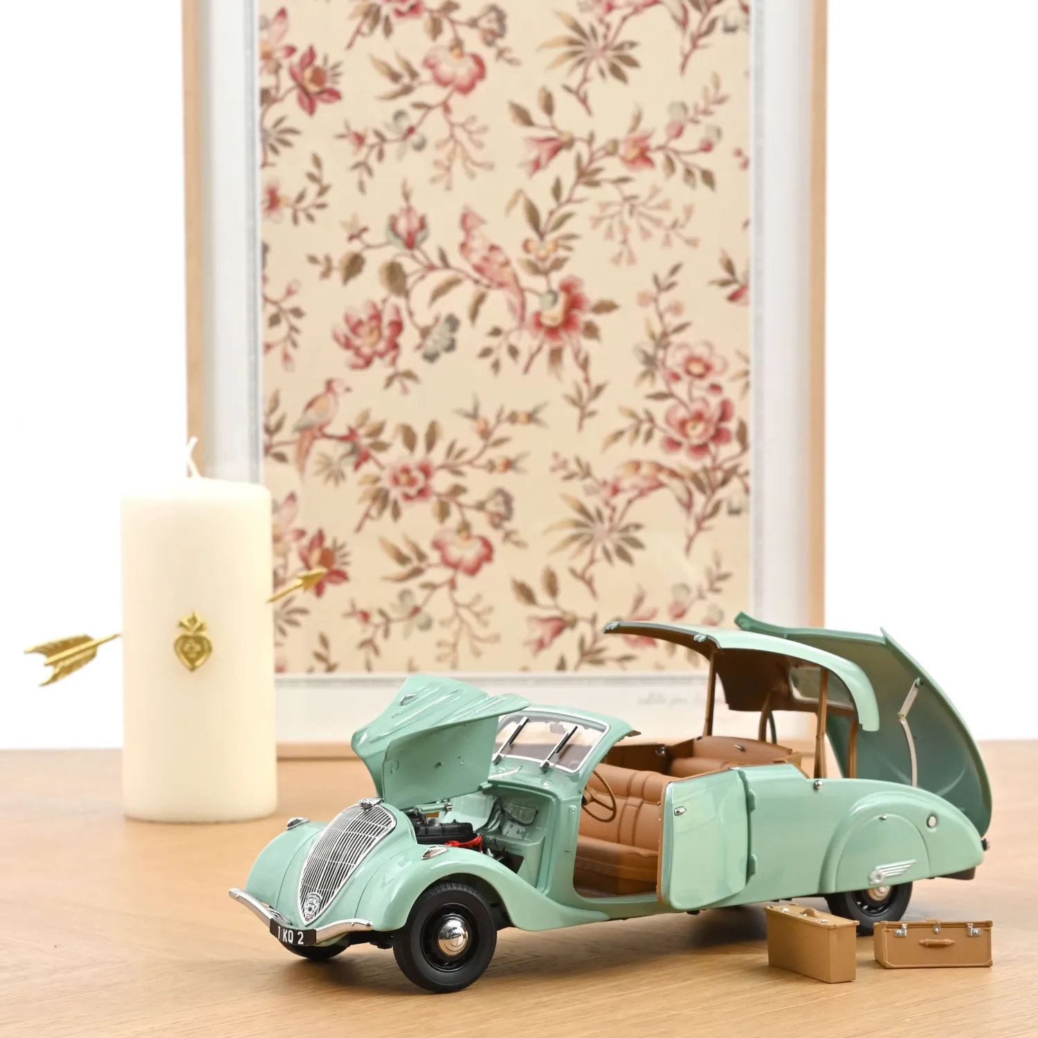 Norev Peugeot 402 Eclipse 1937 voiture miniature 1/18 verte 200 pcs