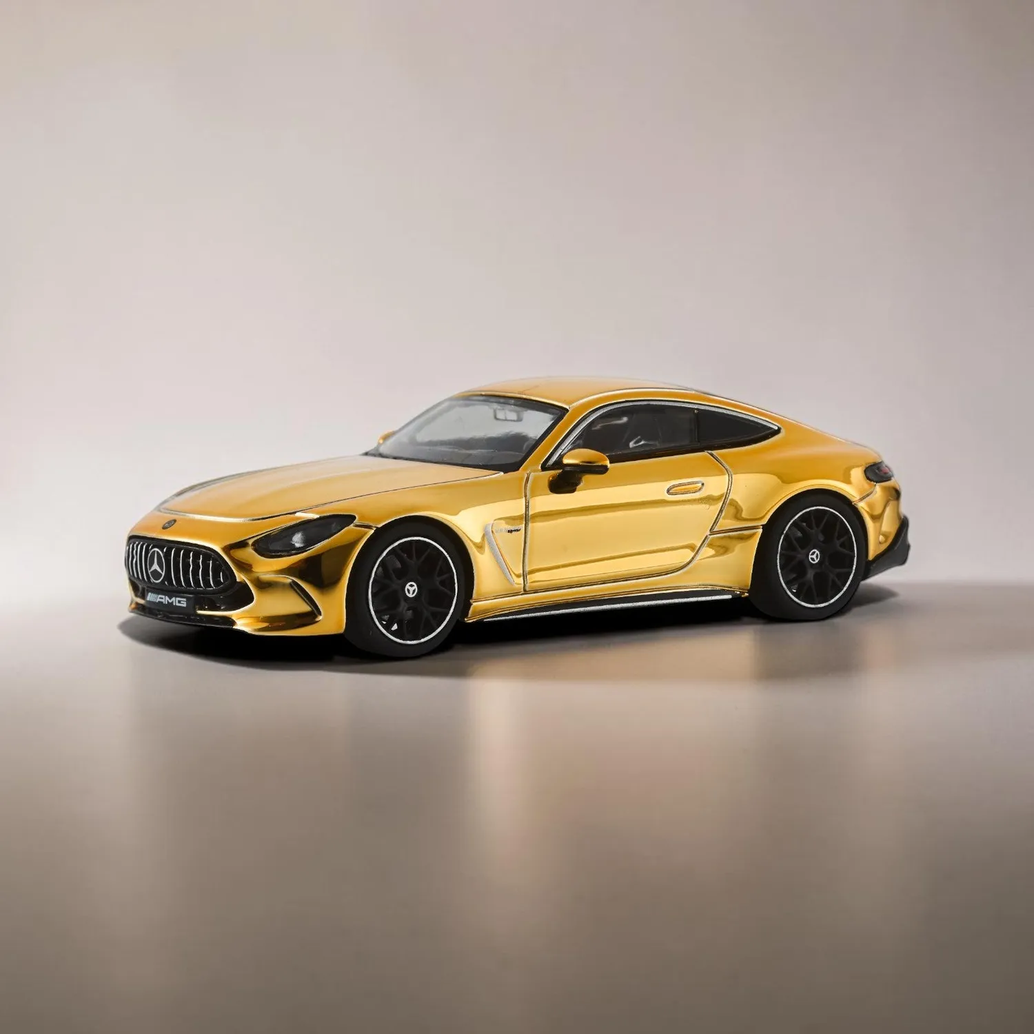NZG Mercedes-AMG GT 63 Special Edition miniature 1/64 chromé