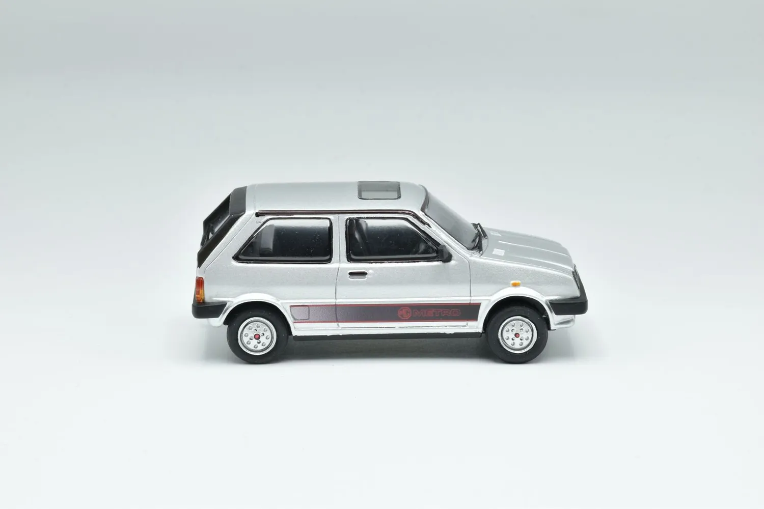 Brooklin Lansdowne 1983 MG Metro miniature argent