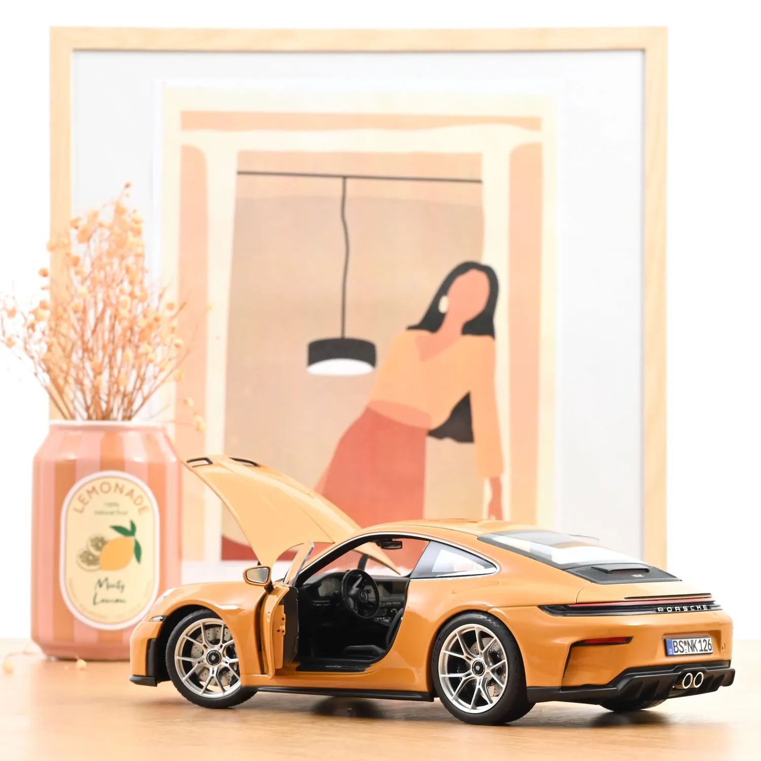 Norev Porsche 911 GT3 Touring 2025 miniature 1/18 Jaune Bahama