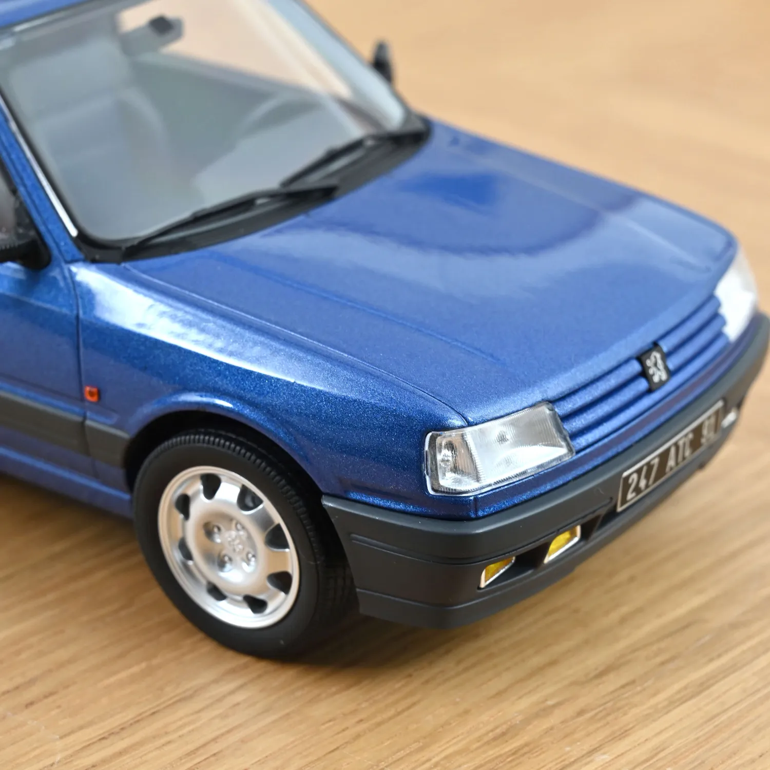 Norev Peugeot 309 GTi 16 1991 Bleu Miami miniature 1/18