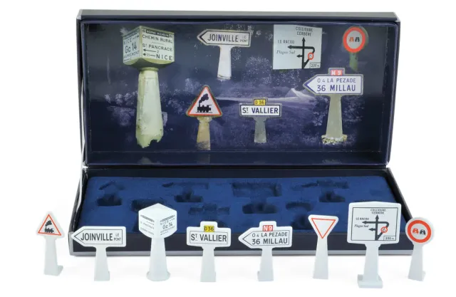 Norev boîte 8 panneaux signalisation accessoire 1/43