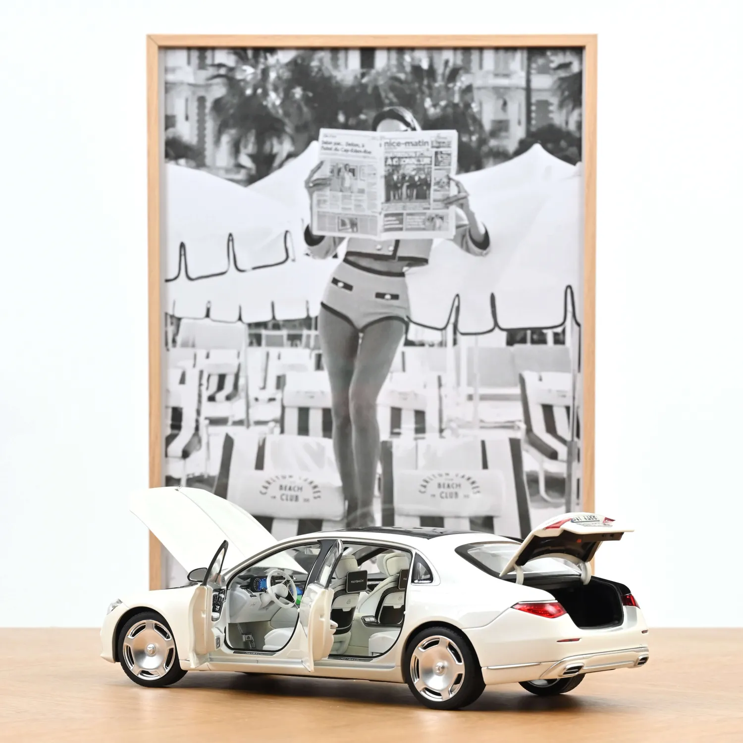 Norev Mercedes-Maybach S 680 1/18 voiture miniature blanc