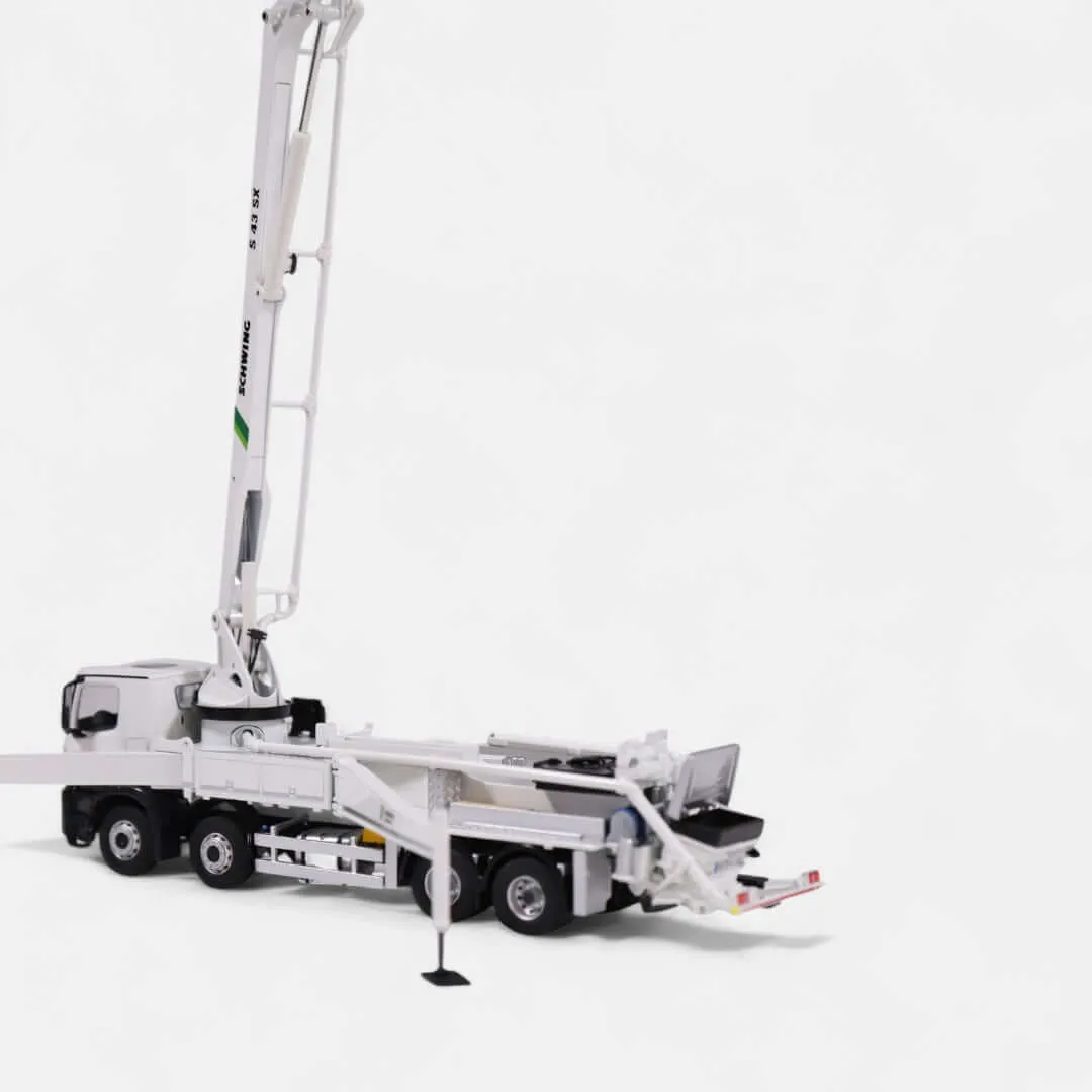 NZG Schwing S 43 SX pompe à béton miniature 1:50