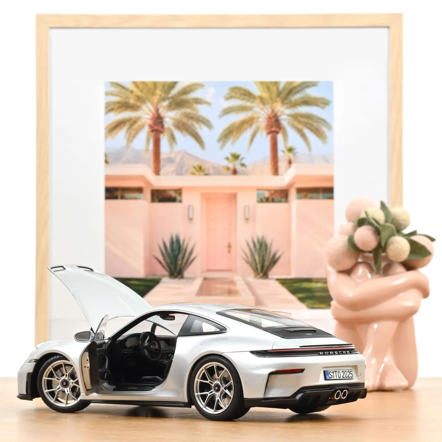 Norev Porsche 911 GT3 Touring miniature 1/18 argent