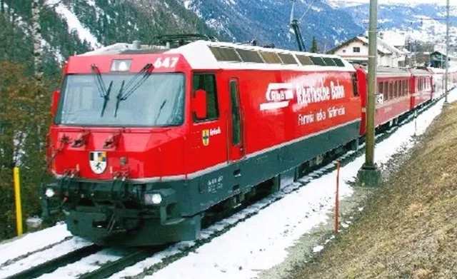 MINIS Ge 4/4 III RhB 643 loco électrique Ep V-VI