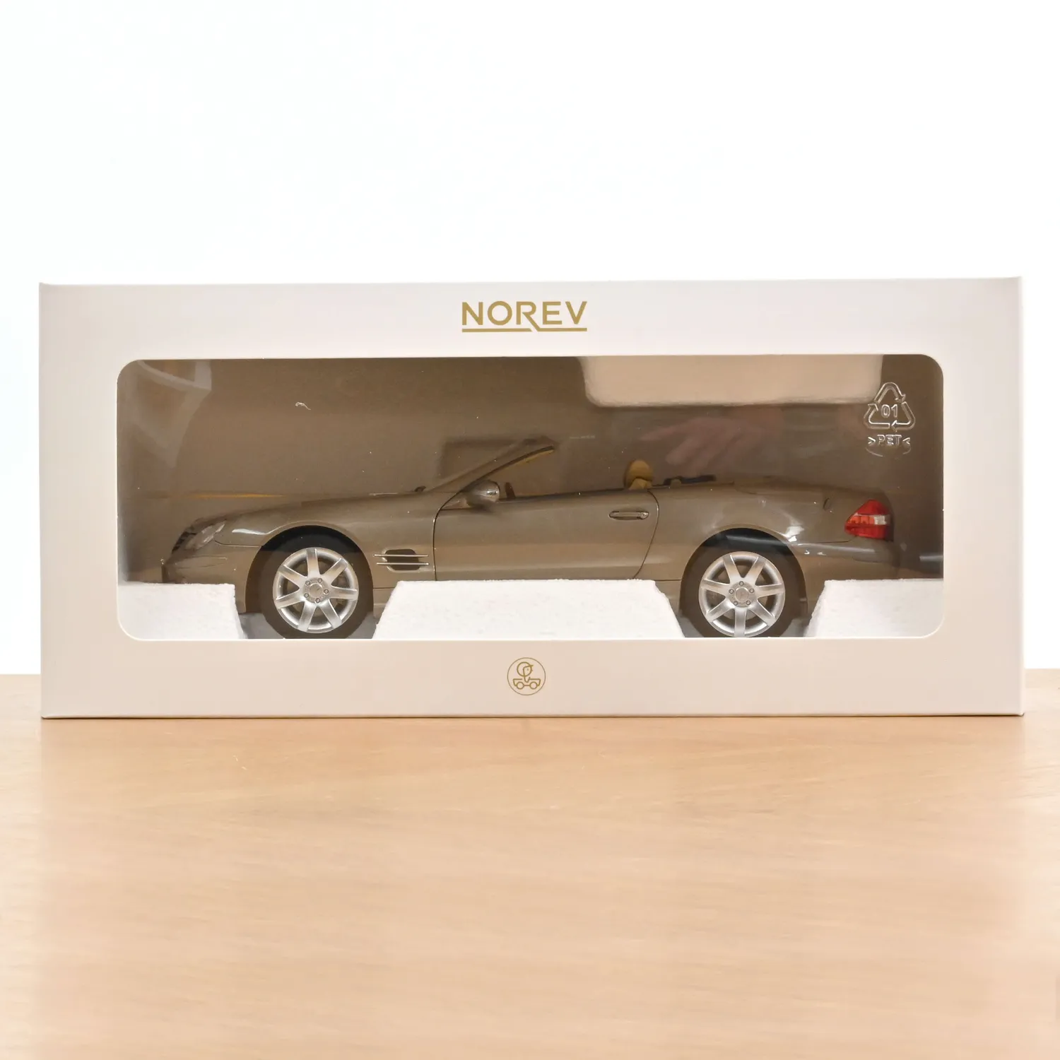 Norev Mercedes SL 500 2003 miniature 1/18 beige travertin