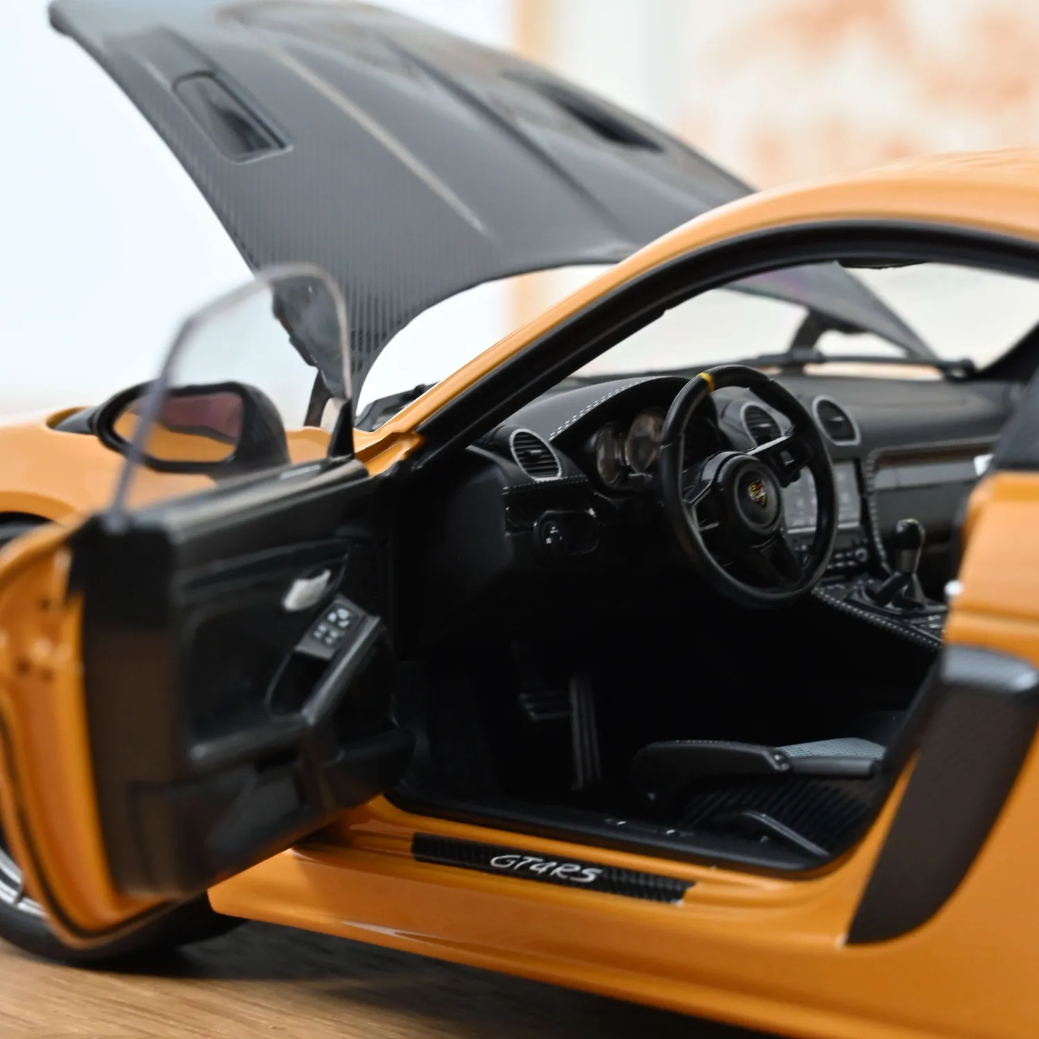 Norev Porsche Cayman GT4 RS 2023 voiture miniature 1/18 jaune