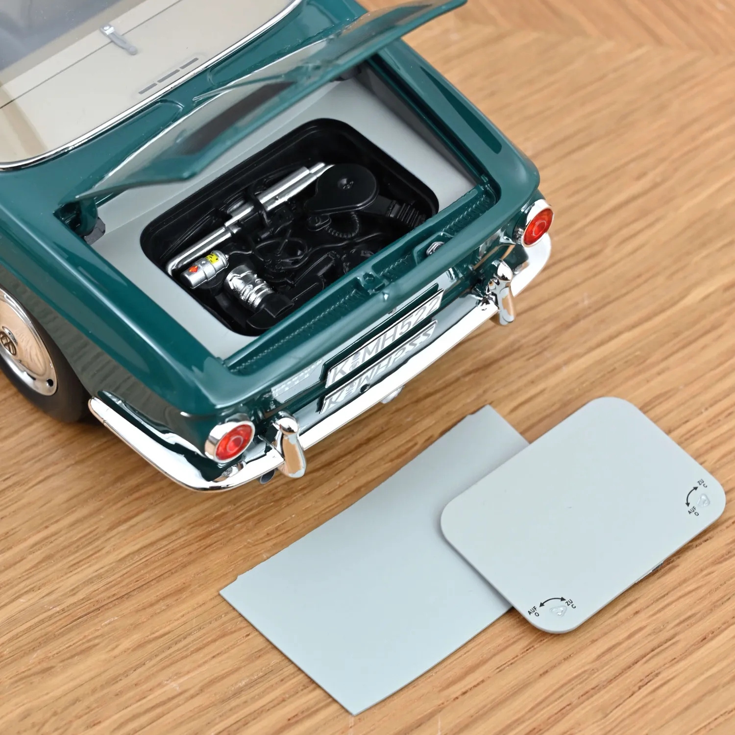 Norev VW Karmann Ghia 1500 1963 miniature 1/18 vert